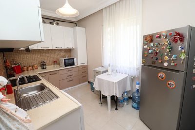 Interior 5