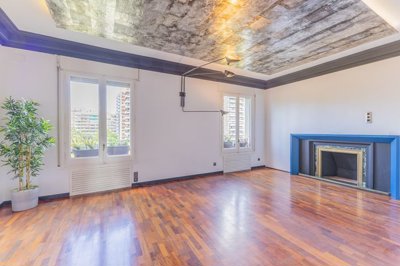 Interior 2