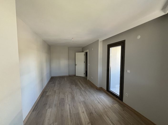 Image No.19-1 Bed Apartment for sale