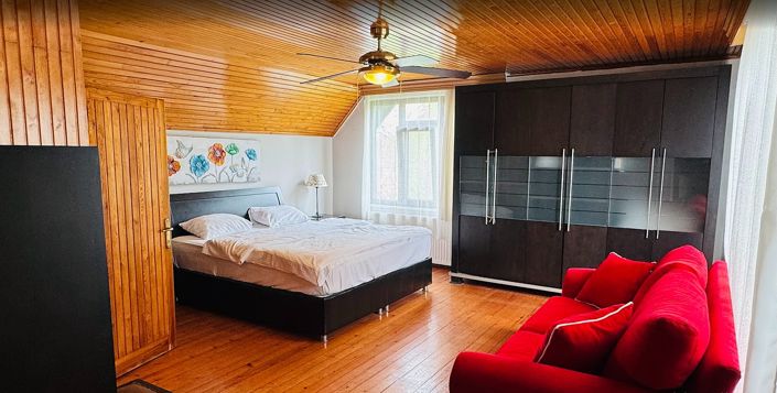 Image No.14-6 Bed Commercial for sale