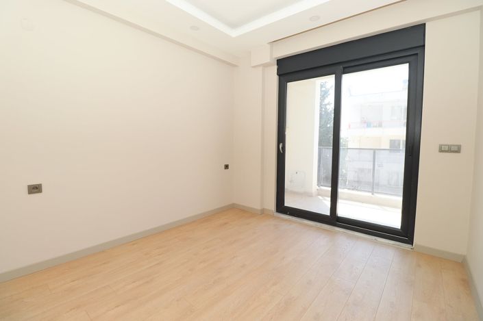 Image No.21-3 Bed Apartment for sale