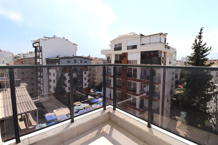 Image No.27-3 Bed Apartment for sale