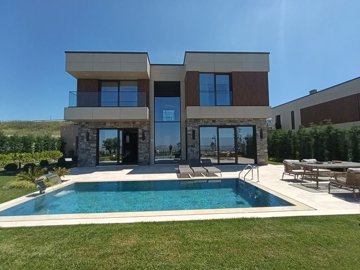 Exterior 1