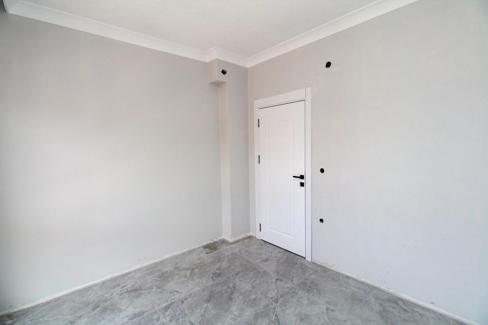Image No.9-3 Bed Apartment for sale
