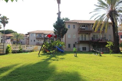 Exterior 4