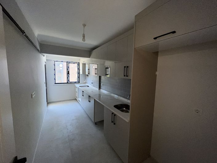 Image No.12-4 Bed Apartment for sale