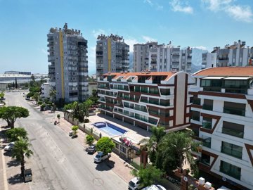 Exterior 4