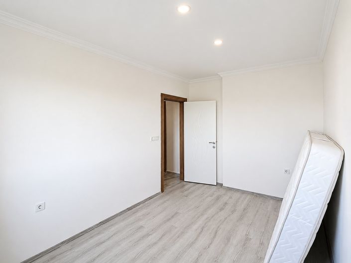 Image No.37-6 Bed Apartment for sale