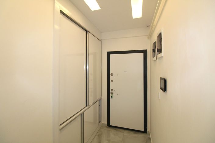 Image No.47-6 Bed Apartment for sale
