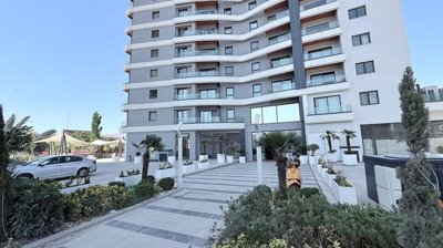 Exterior 3