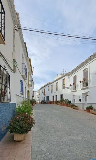 2-Bedroom Townhouse with Large Terrace in Torrox, Málaga