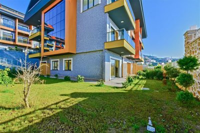 Exterior 4