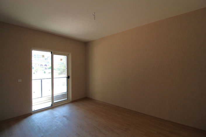 Image No.15-3 Bed Apartment for sale