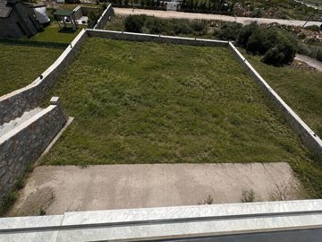 Exterior 5