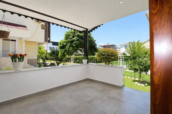 Image No.8-5 Bed House/Villa for sale