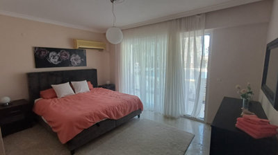 Interior 7
