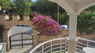 Exterior 3