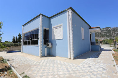 Exterior 7