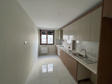 Interior 5