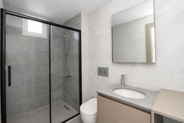 Image No.10-1 Bed Apartment for sale
