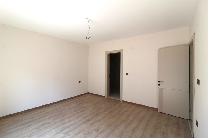 Image No.30-3 Bed Apartment for sale