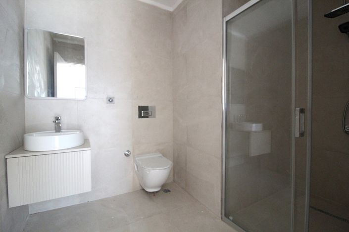 Image No.39-5 Bed Apartment for sale