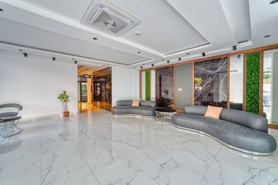 Exterior 13
