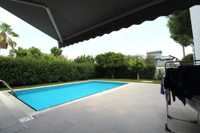 Exterior 5