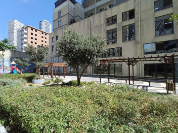 Exterior 4