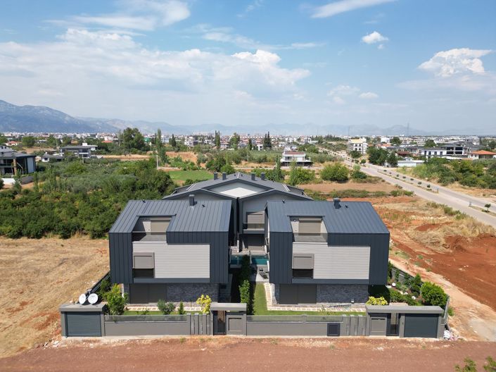 Image No.3-5 Bed House/Villa for sale