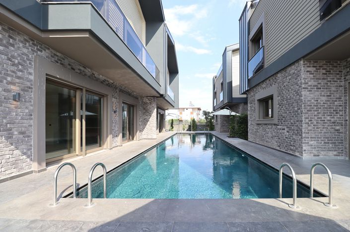 Image No.4-5 Bed House/Villa for sale