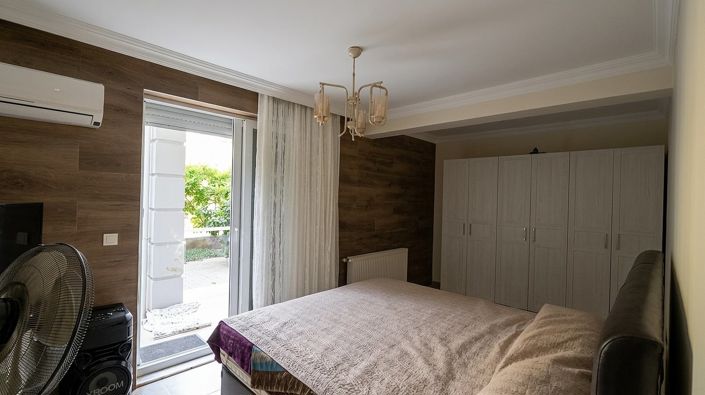 Image No.10-3 Bed Apartment for sale