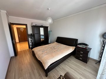 Interior 12