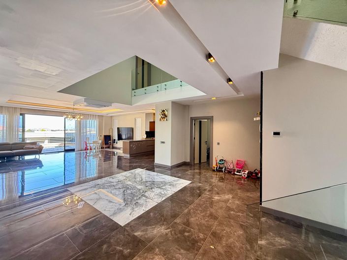 Image No.12-7 Bed House/Villa for sale