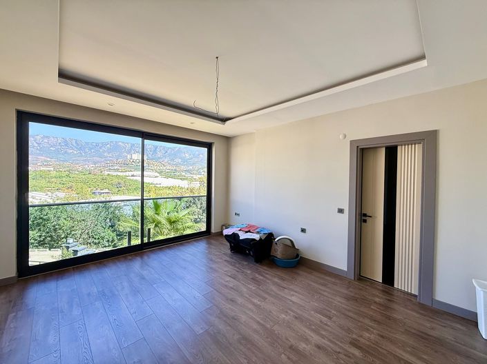 Image No.22-7 Bed House/Villa for sale