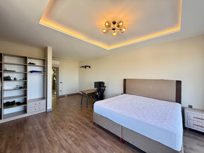Image No.29-7 Bed House/Villa for sale