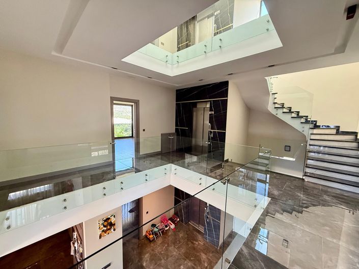 Image No.35-7 Bed House/Villa for sale