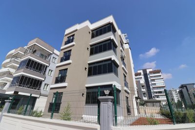 Exterior 3