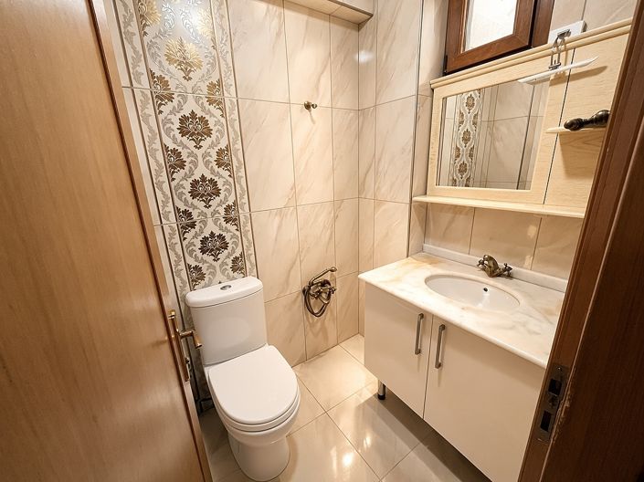 Image No.17-6 Bed House/Villa for sale