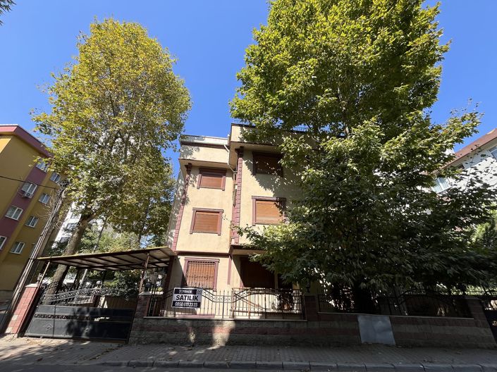 Image No.2-6 Bed House/Villa for sale