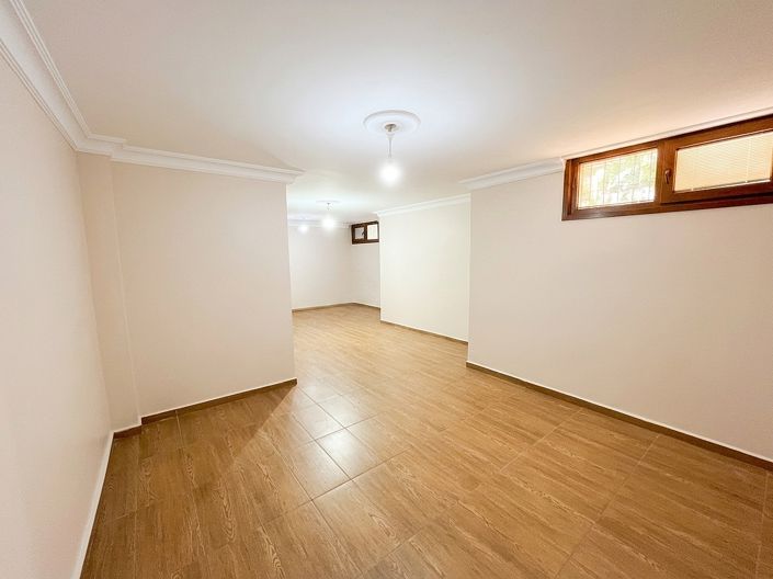 Image No.33-6 Bed House/Villa for sale