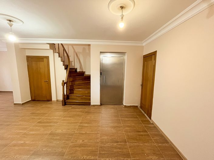 Image No.34-6 Bed House/Villa for sale