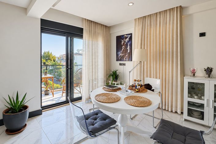 Image No.14-3 Bed Apartment for sale