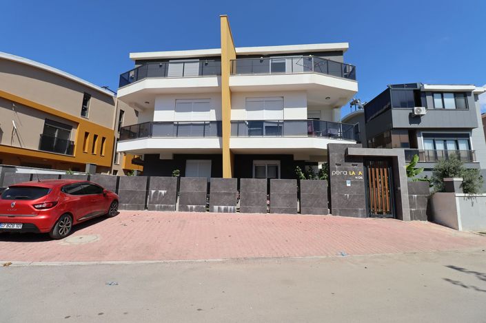 Image No.12-3 Bed Apartment for sale