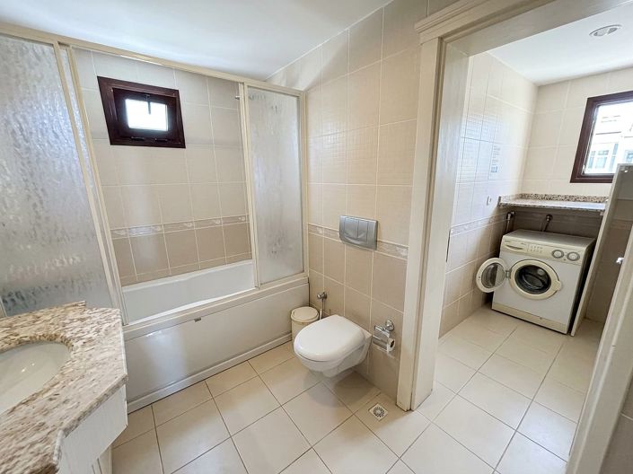 Image No.15-5 Bed House/Villa for sale