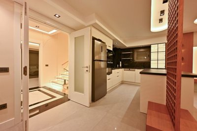 Interior 5