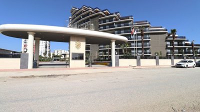 Exterior 4