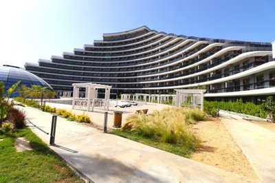 Exterior 6