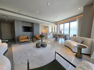 Interior 4