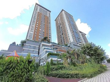 Exterior 4